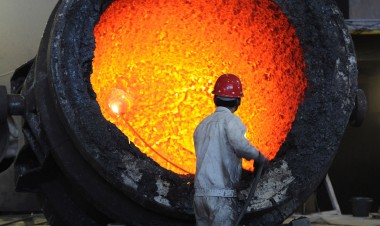 تاثیر ساخت‌‌وساز در نوسان تولید فولاد در چین 