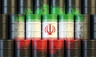 درآمد ماهانه ۱٫۶ میلیارد دلاری ایران از فروش نفت ایران