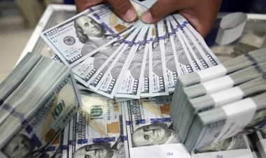 اختلاف دلار نیما با بازار آزاد نفع اقتصادی صادرات می‌گیرد